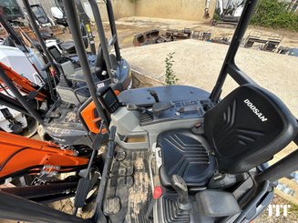 Mini excavator Doosan DX27Z - 4