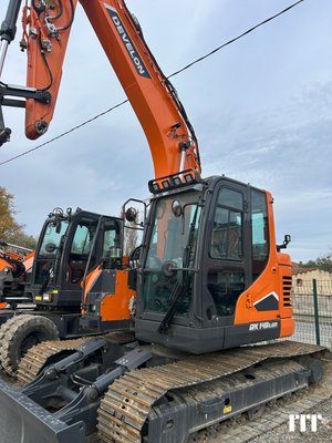 Crawler excavator Develon DX140LCR-7 - 1