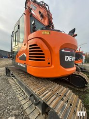 Crawler excavator Develon DX140LCR-7 - 2