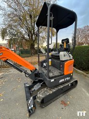 Mini excavator Develon DX17Z - 1