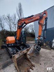 Crawler excavator Doosan DX85R-7 - 1
