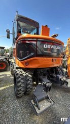 Wheeled excavator Doosan DX100W-7 - 11